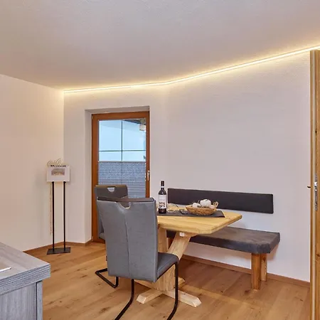 Ferienwohnung Haus Laterndl Längenfeld Exterior foto