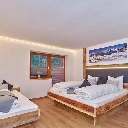 Ferienwohnung Haus Laterndl Längenfeld Exterior foto