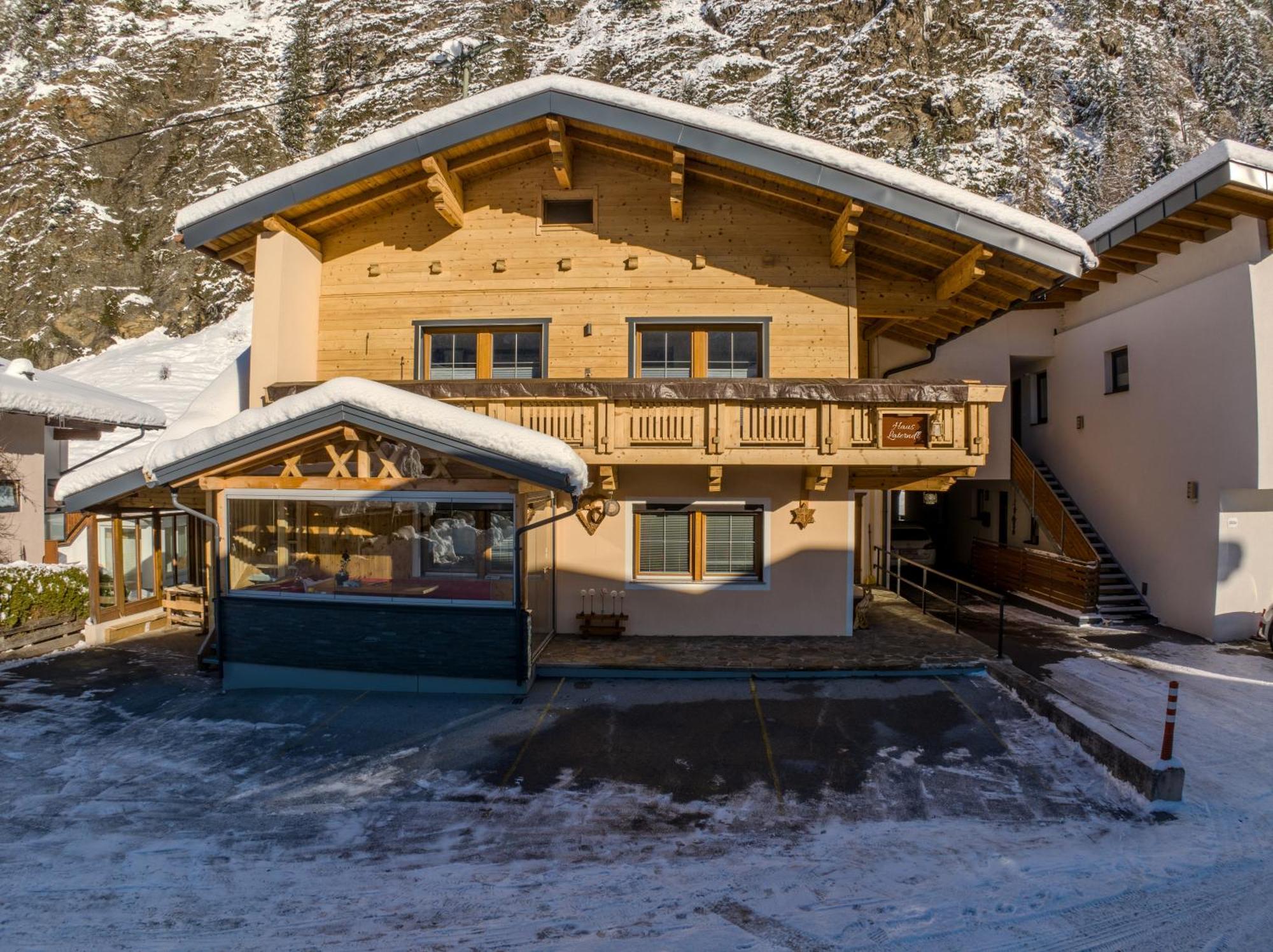 Apartment Haus Laterndl *