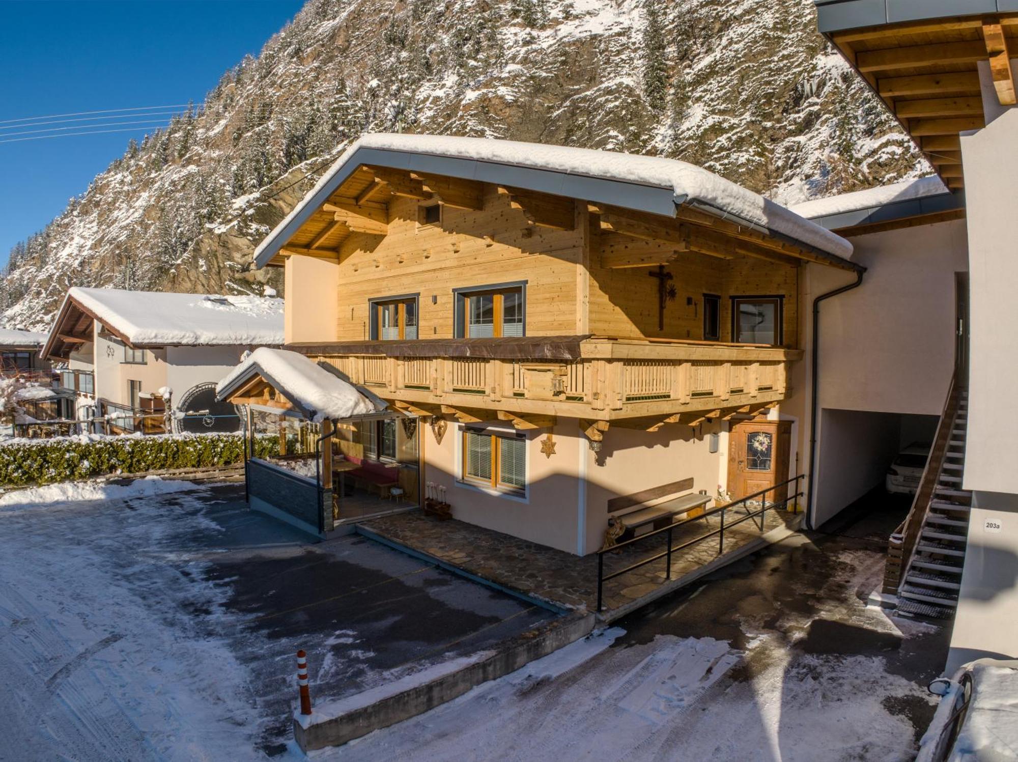 Haus Laterndl * Längenfeld